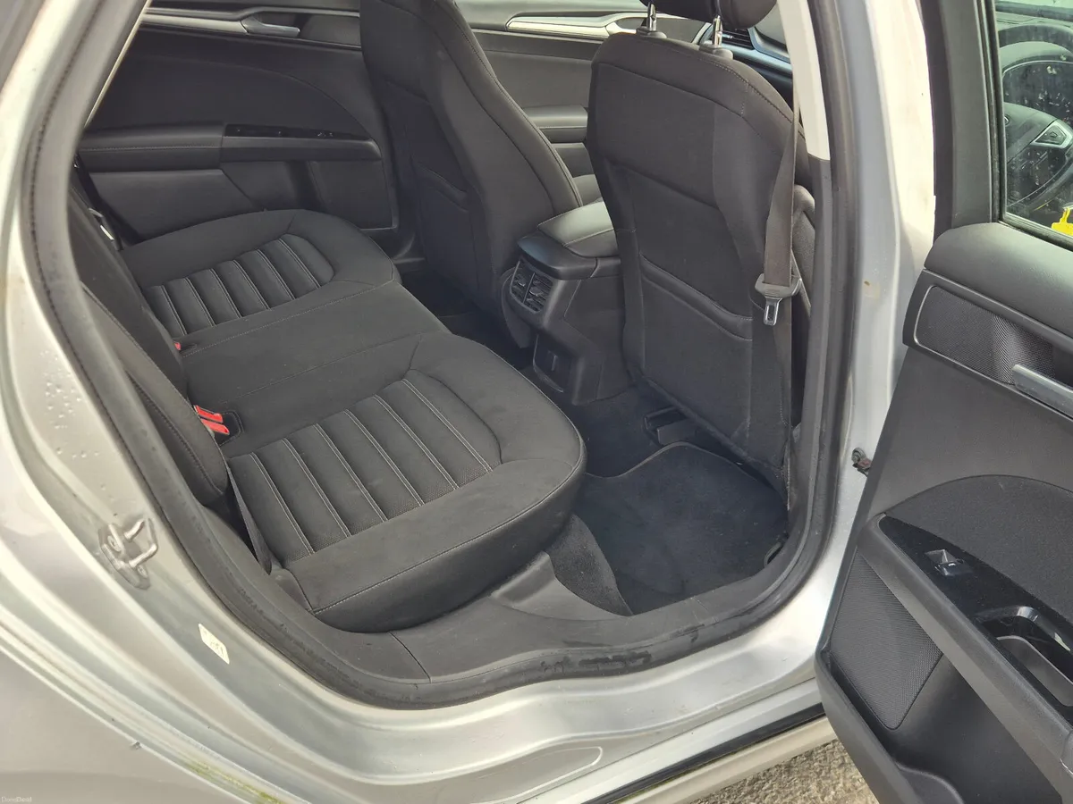 Ford Mondeo 2015 | 2.0TDCi 150PS Zetec Trade - Image 6