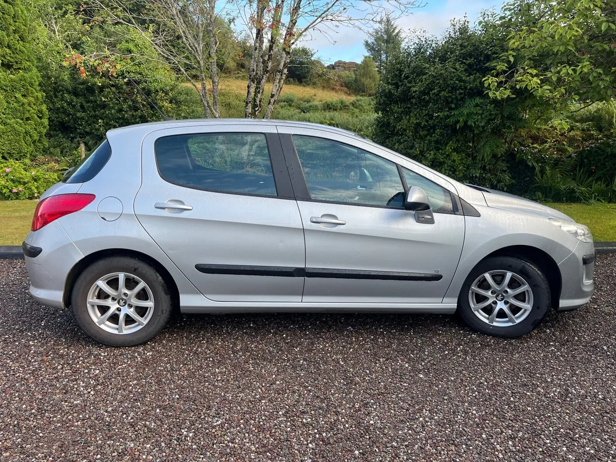 Peugeot 308 2009 - Image 1