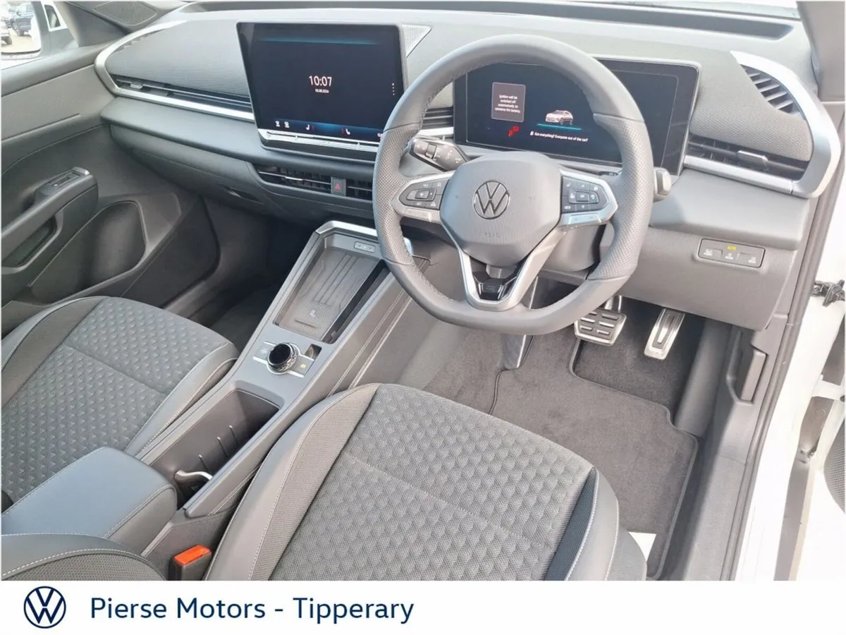 Volkswagen T-Roc R-LINE 1.5TSI 150HP MHEV - Image 2