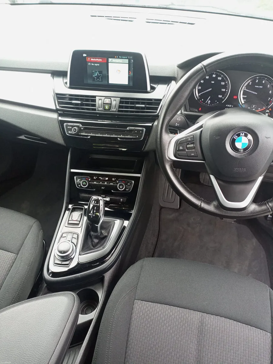 BMW 2 Series MPV 7 seats - Image 5