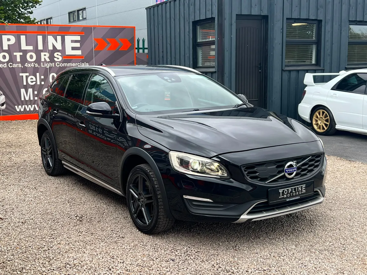 //STUNNING V60 CROSS COUNTRY//FULL LEATHER/ - Image 4