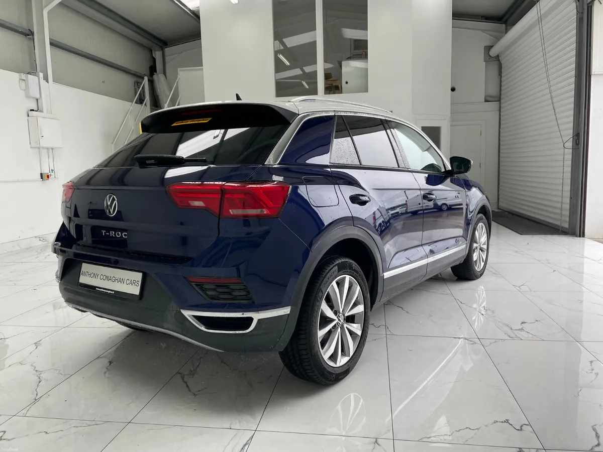 2021 Volkswagen T-Roc - Image 4