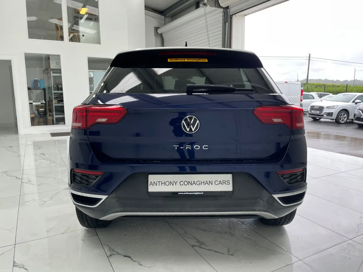 2021 Volkswagen T-Roc - Image 5