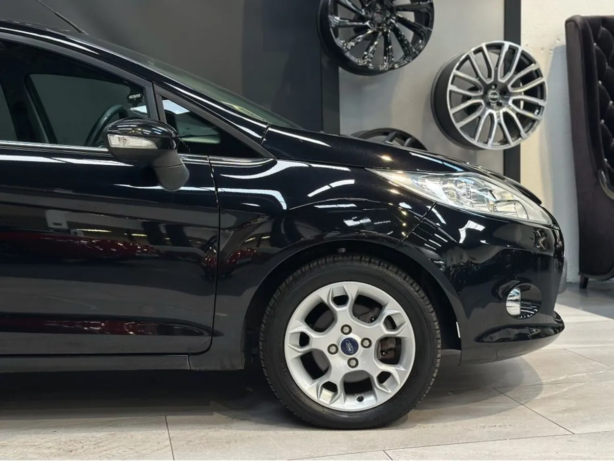 1.25 ZETEC 82PS 5DR ARGENTO - Image 3