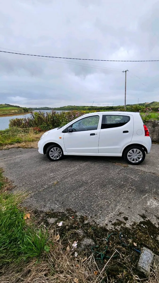 Car - Image 2