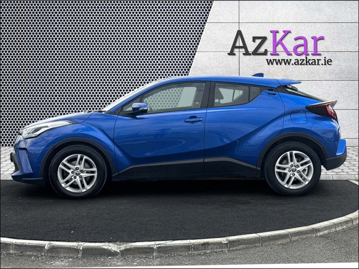 Toyota C-HR 2022 ICON 1.8 PETROL HYBRID AUTOMATIC - Image 5