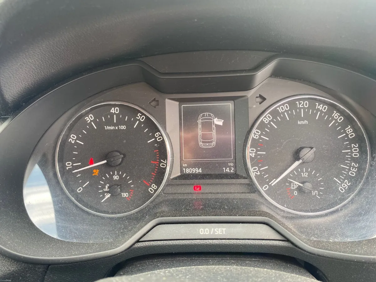 Skoda Octavia 2015 - Image 2