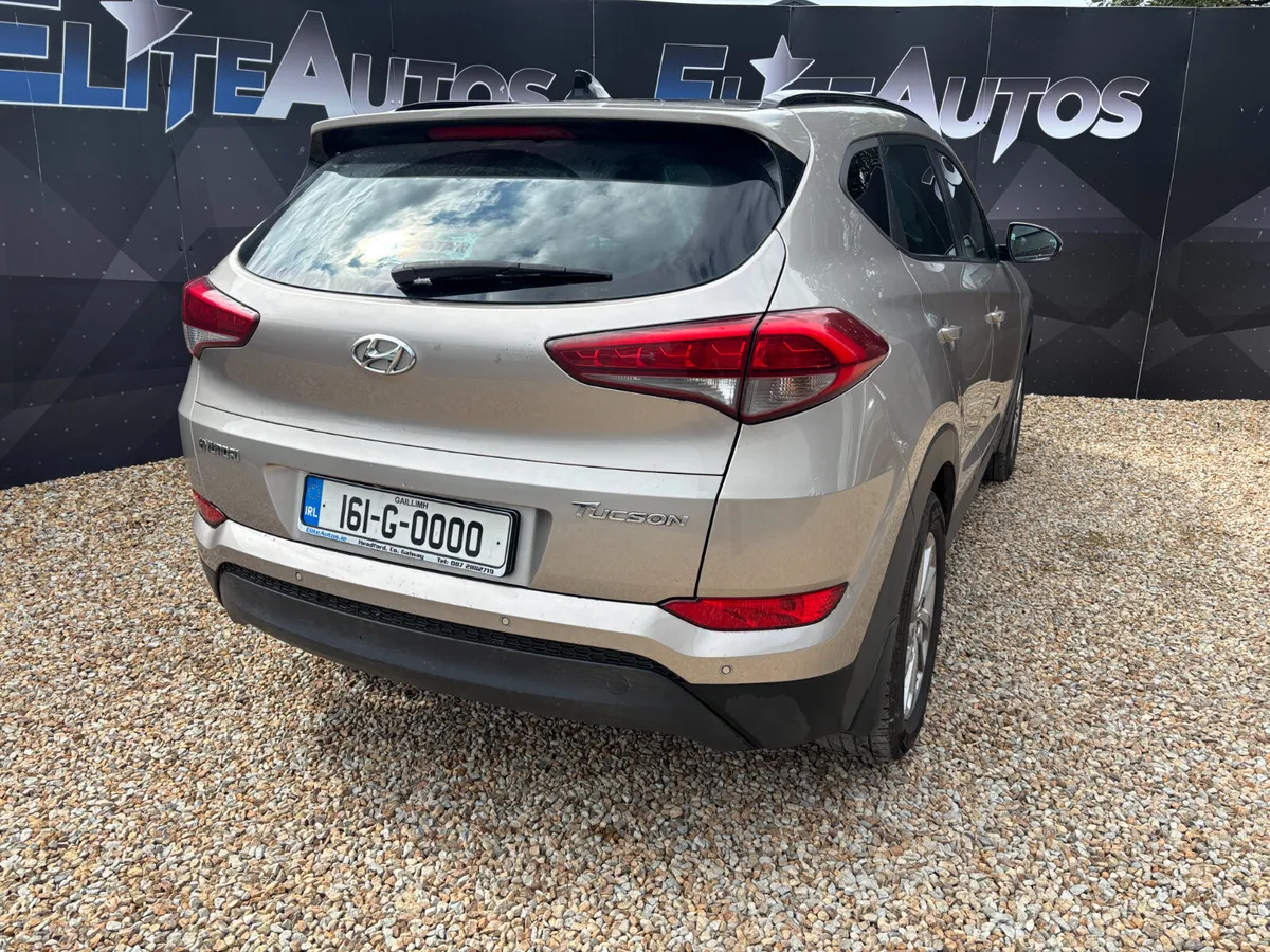 2016 Hyundai Tucson Beige - Image 5