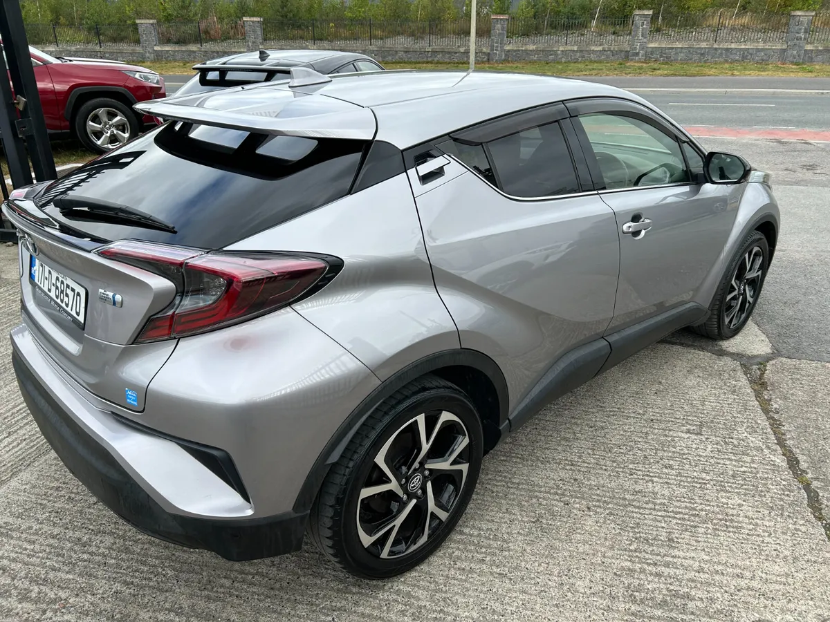 TOYOTA CHR 2017, 1.8 HYBRID AUTO HIGH SPEC LOW KMS - Image 4