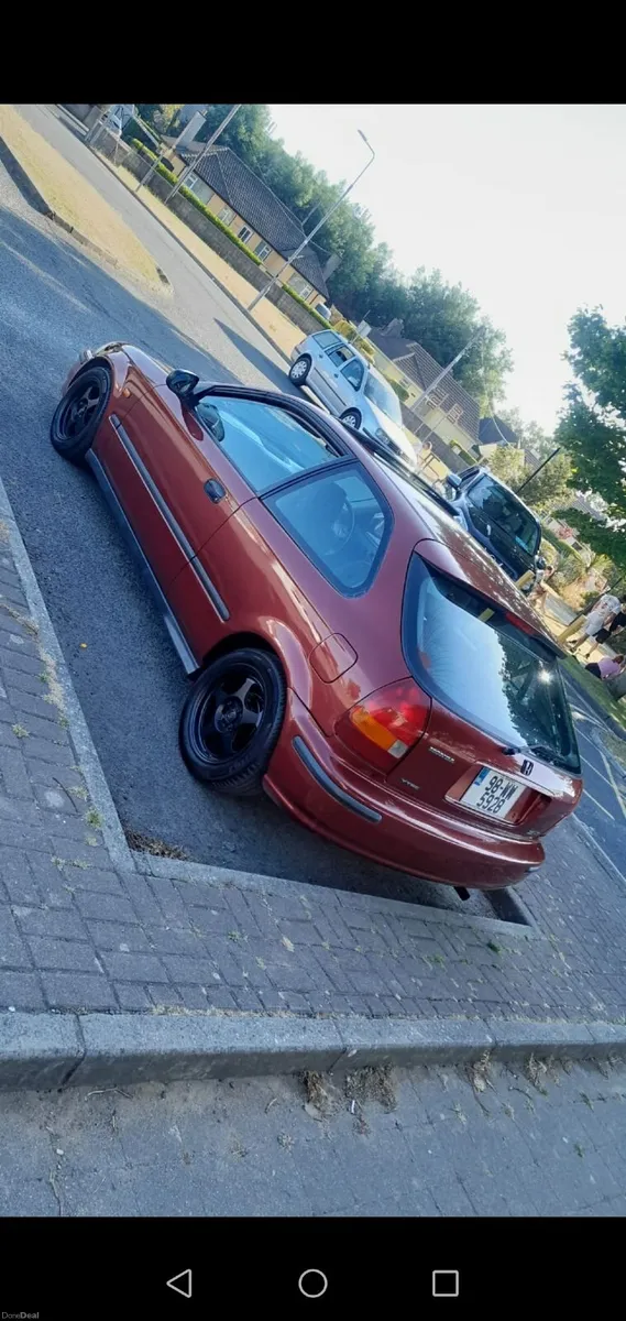 Honda Civic 1.5i LS VTEC - Image 1