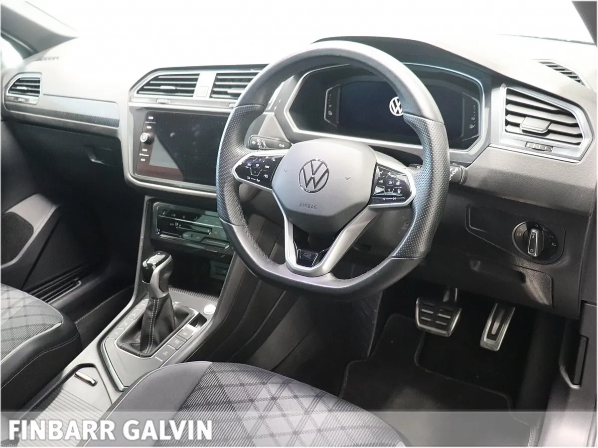 VW  Tiguan 1.4 TSI PHEV 245HP R-Line DSG - Image 5