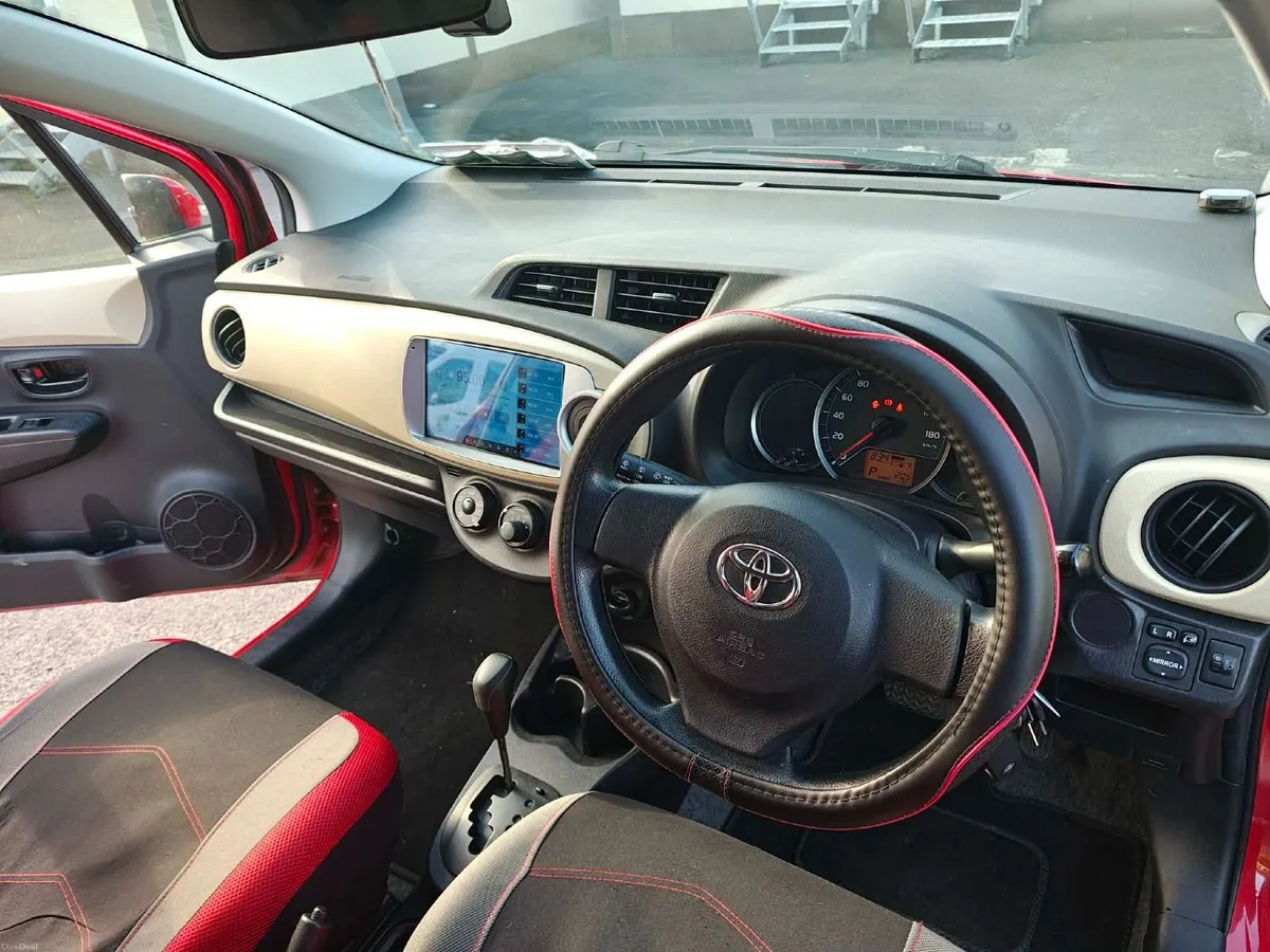 Toyota Vitz 2013 - Image 6