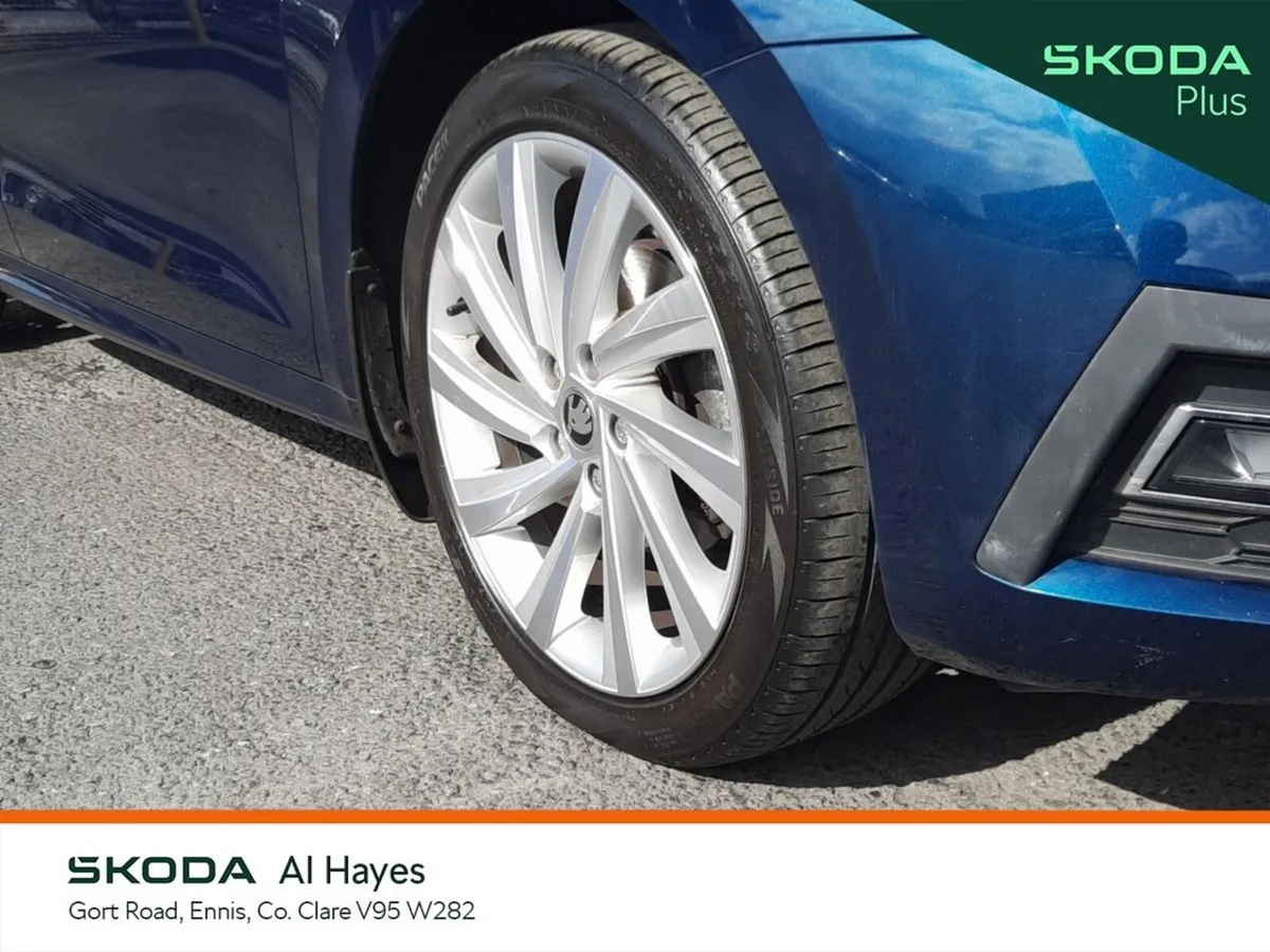Skoda Octavia E30 HIGH SPEC 2.0 TDI 115BHP - Image 6