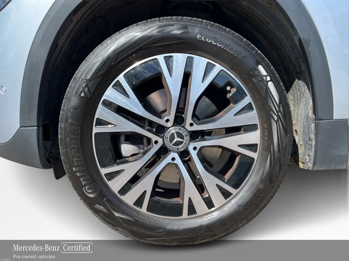 Mercedes-Benz GLA 180 Progressive Plus Compact MHE - Image 5