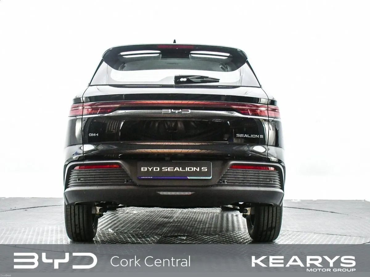 BYD SEALION 5 DM-i DESIGN DEMO MODEL - Image 2