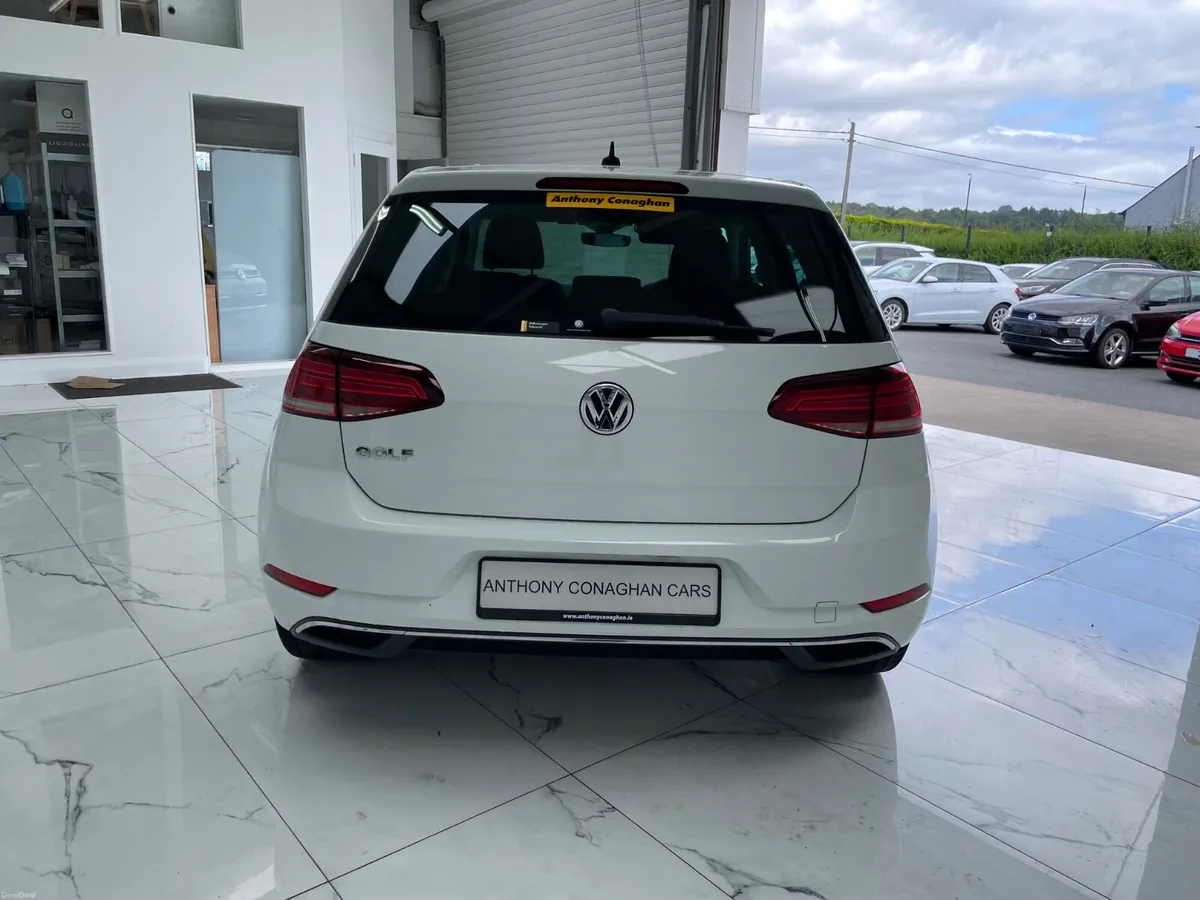 2019 Volkswagen Golf - Image 4