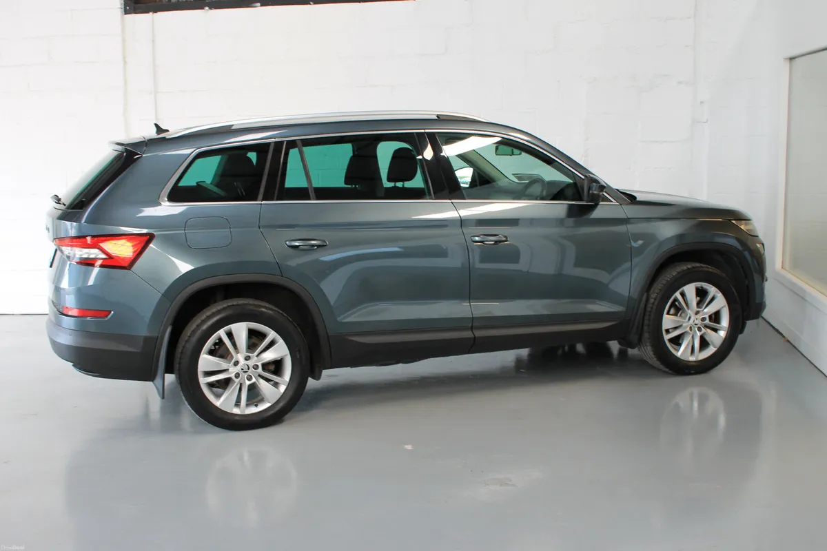 Skoda Kodiaq 2020, Automatic 7 Seater FSH - Image 5