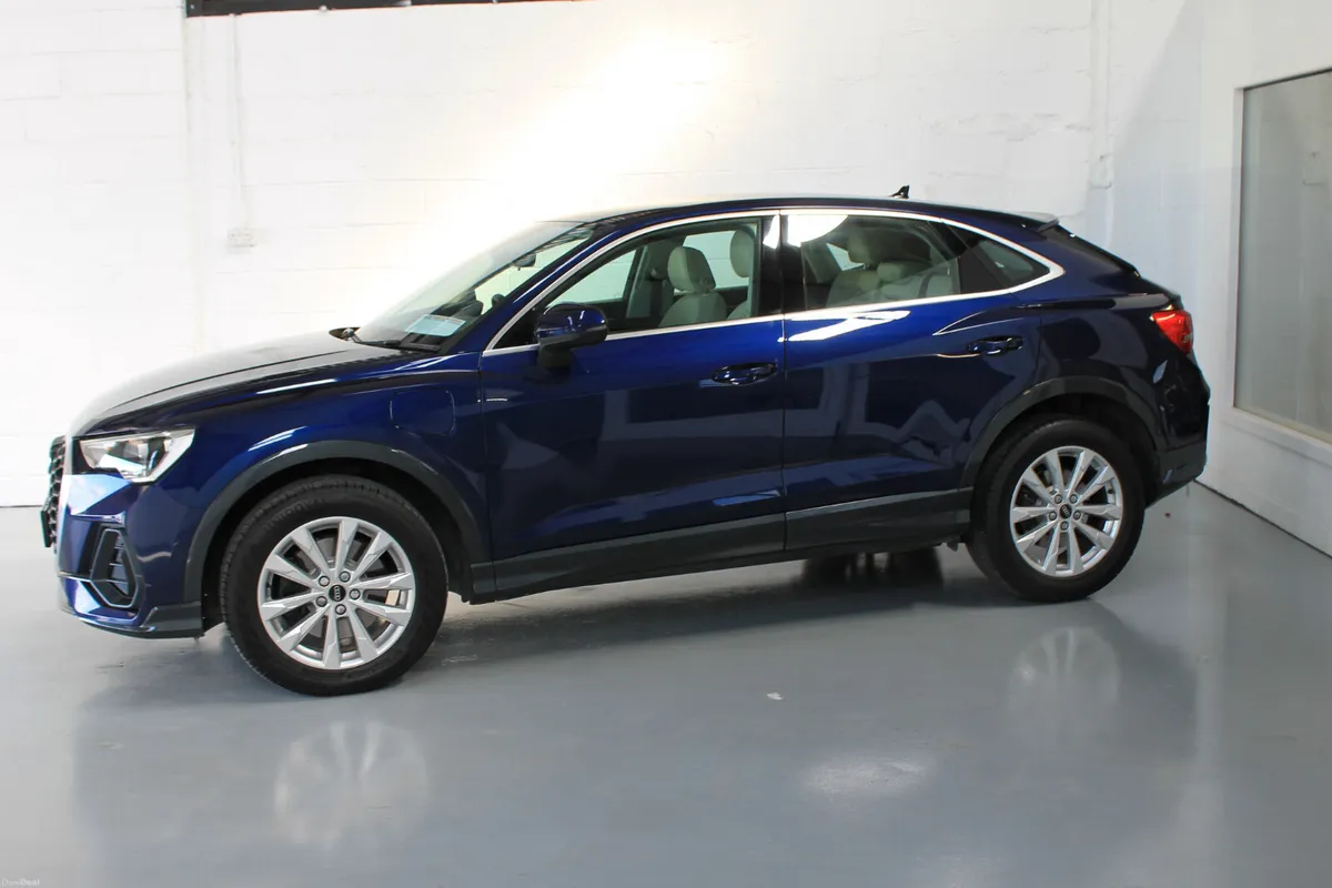 Audi Q3 2023, SE Sportback TFSI Automatic - Image 4