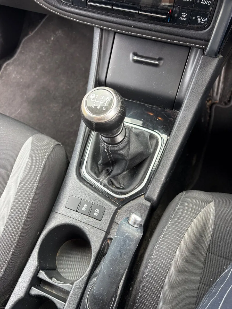 Toyota Auris 2017 - Image 4
