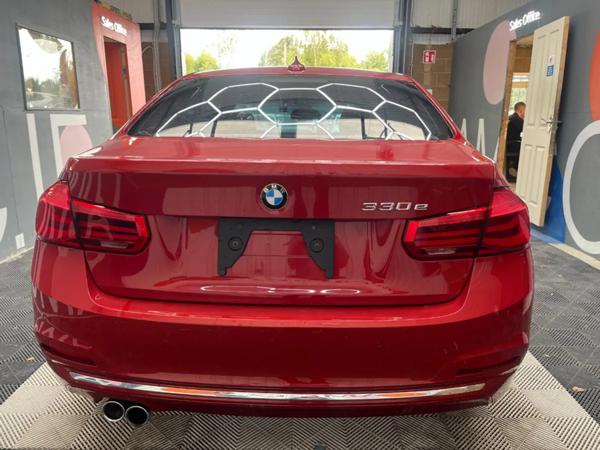 BMW 3-Series 2017 BMW 3 SERIES 330E PERFORMANCE /E - Image 4