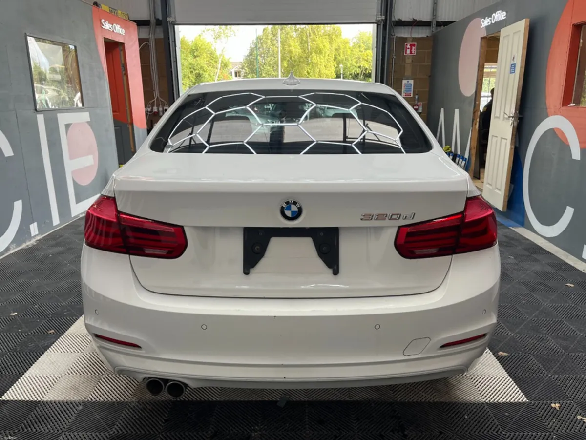 BMW 3-Series 2016 BMW 320D 2.0 AUTOMATIC / CRUISE - Image 5