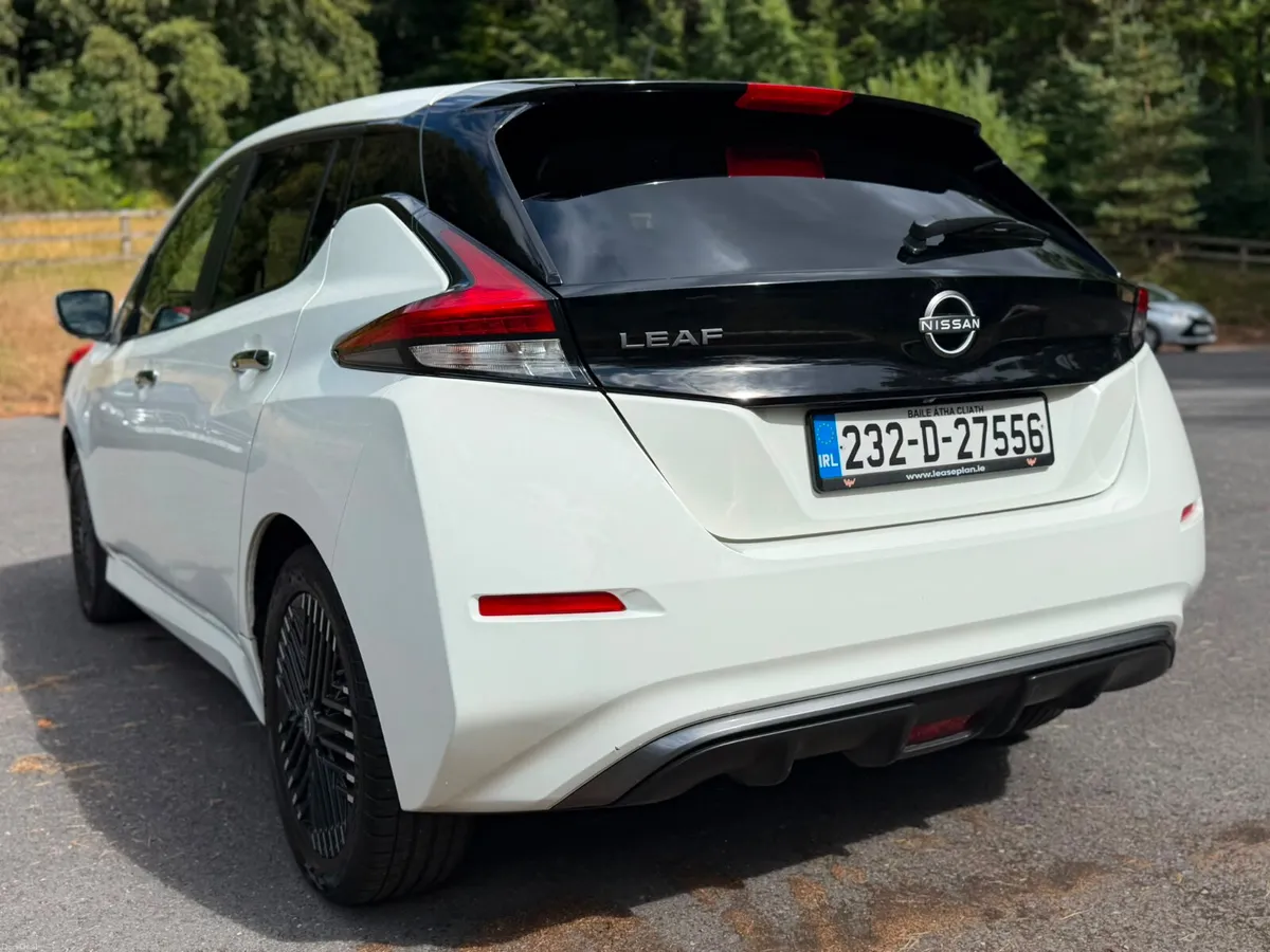 2023 Nissan Leaf SV 62 kWh long range - Image 5