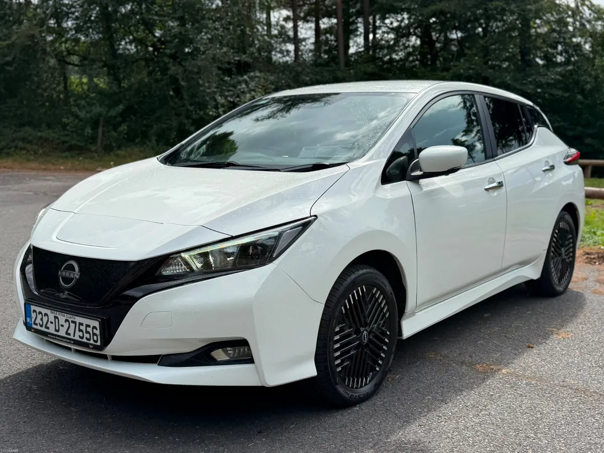 2023 Nissan Leaf SV 62 kWh long range - Image 3