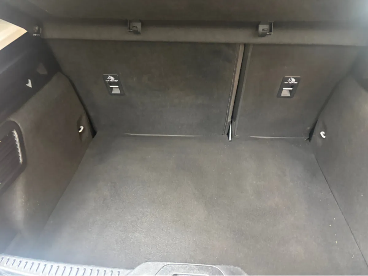 Ford Focus TITANIUM 1.0T 125 M6 4DR - Image 3