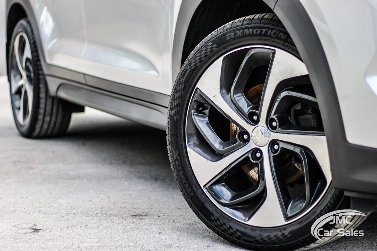 2018 HYUNDAI TUSCON EXECUTIVE - Image 6