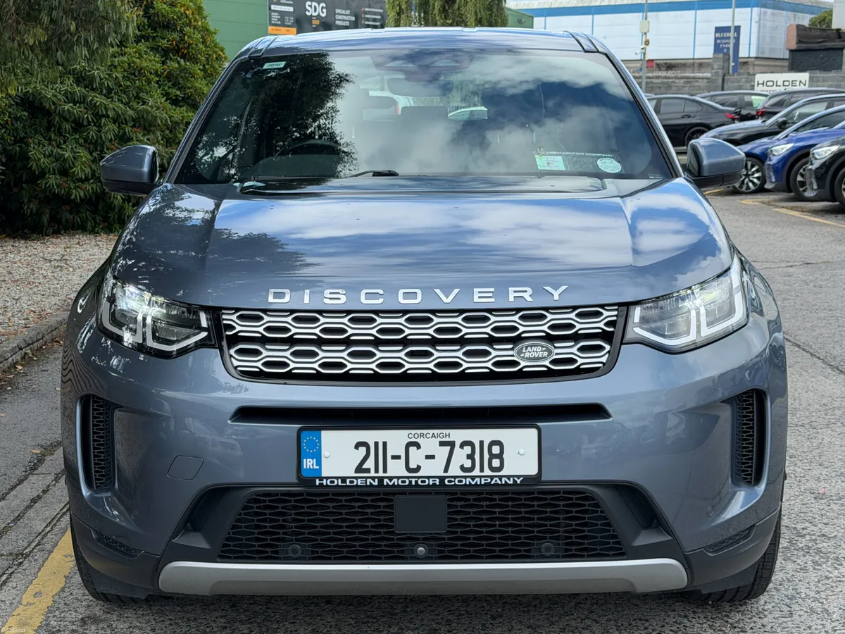 2021 Land Rover Discovery Sport P300e - Image 4