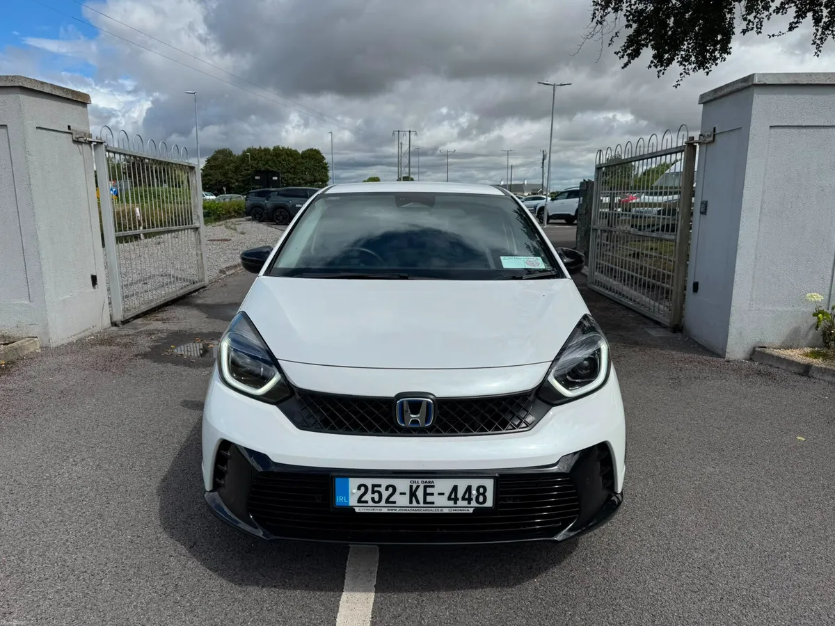 Honda Jazz Advance Sport 2025 - Image 2