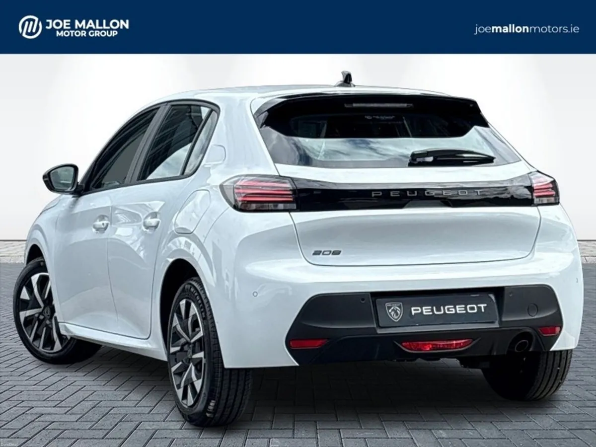 Peugeot 208 Petrol Turbo 100bhp Style ** Amazing V - Image 2