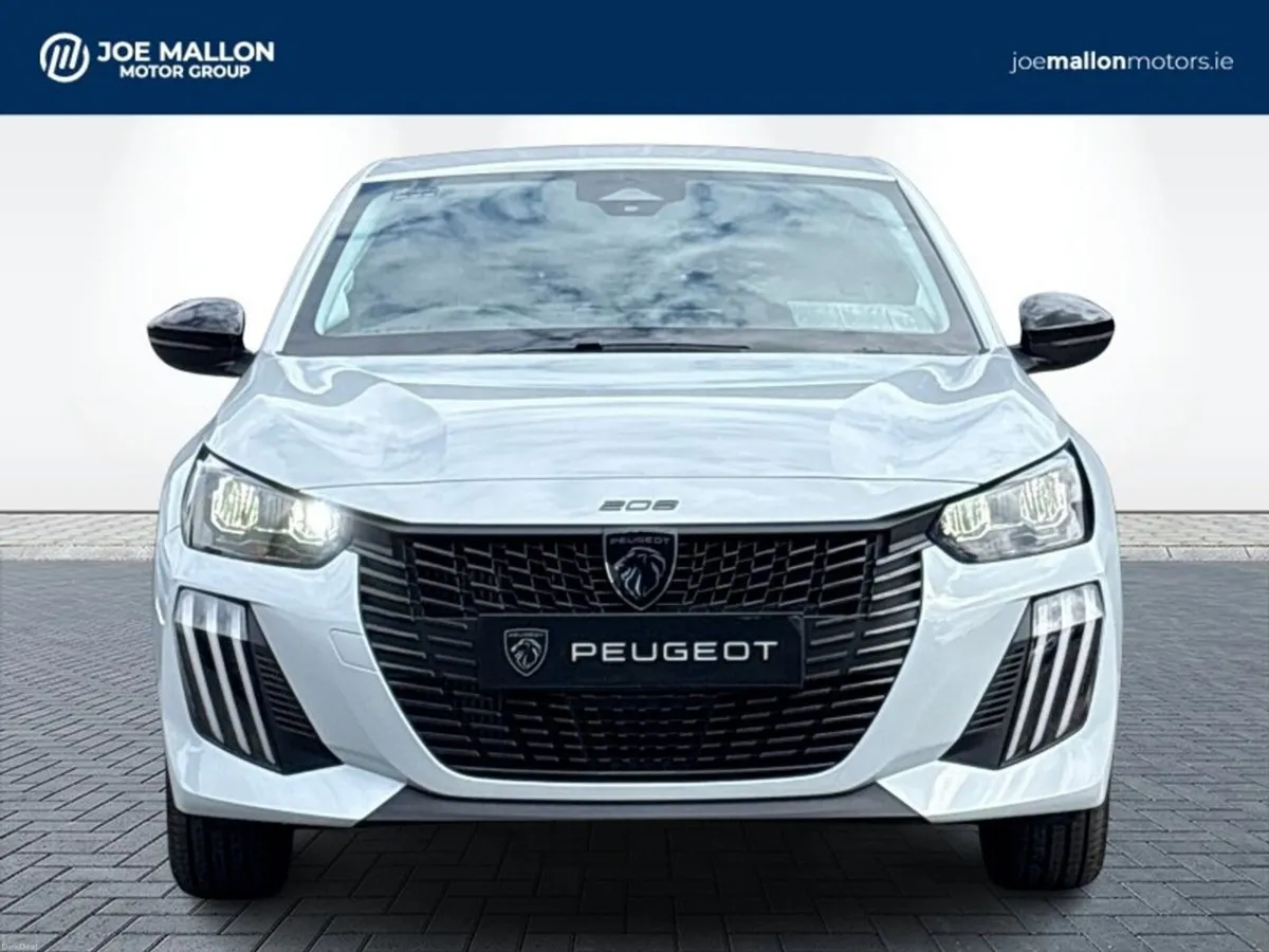 Peugeot 208 Petrol Turbo 100bhp Style ** Amazing V - Image 3