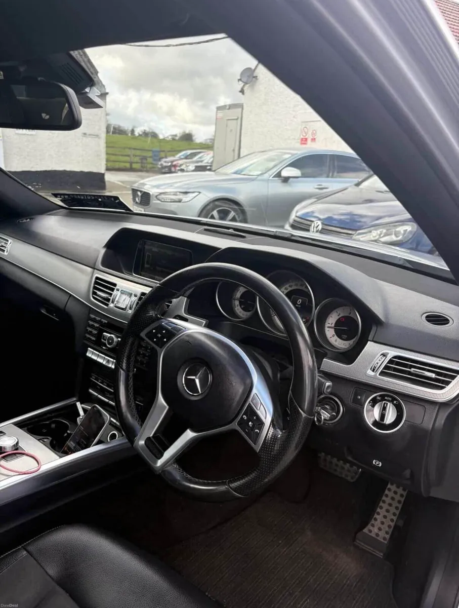 Mercedes Benz E300, New NCT, Car Service history - Image 3