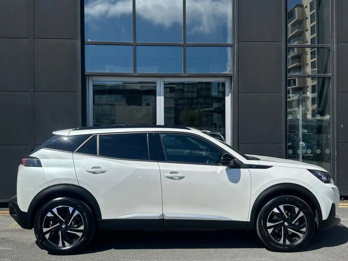 Peugeot 2008 e Allure Auto EV - Image 5