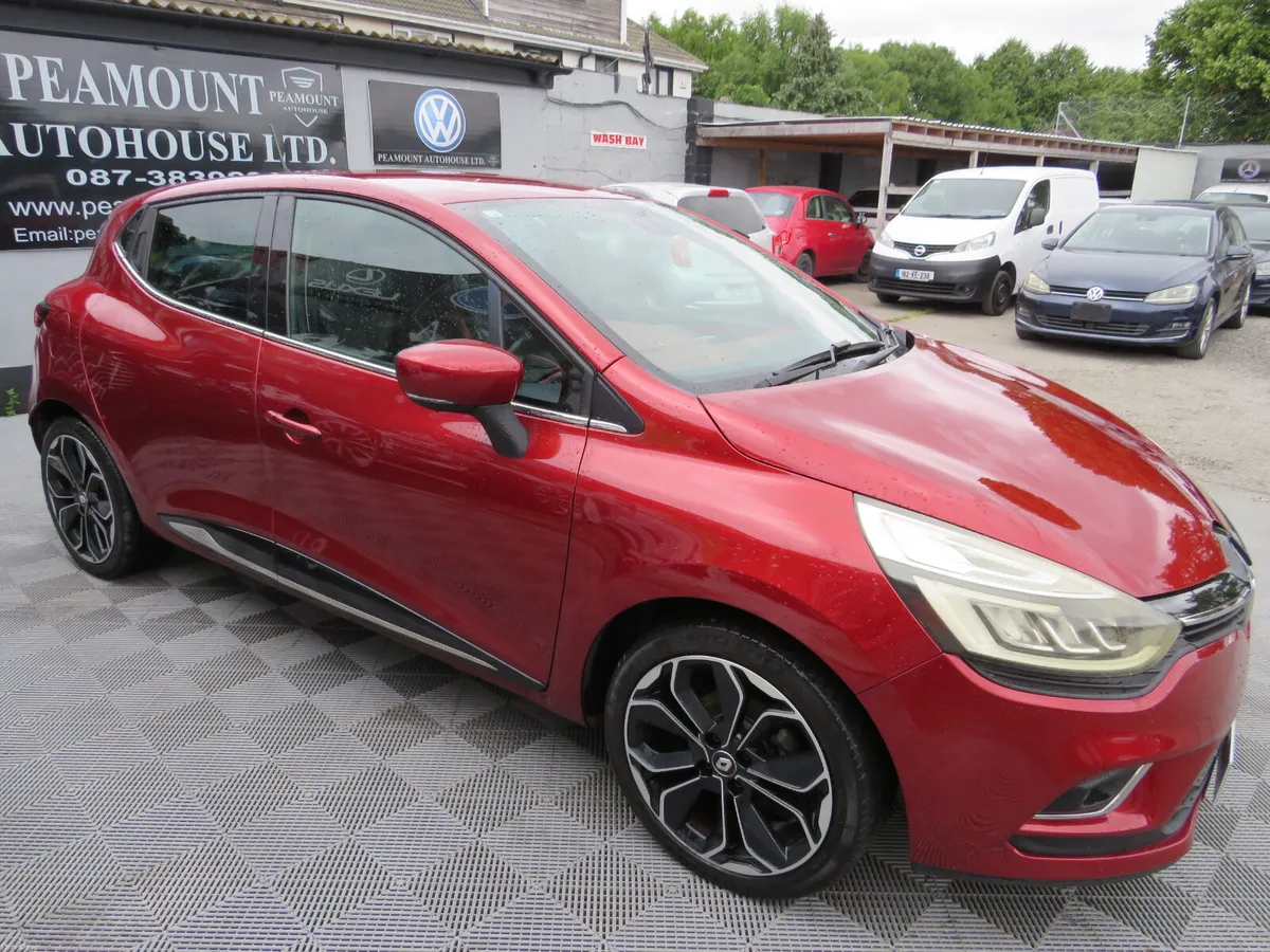 17 RENAULT CLIO 1.2 PETROL AUTOMATIC - Image 4