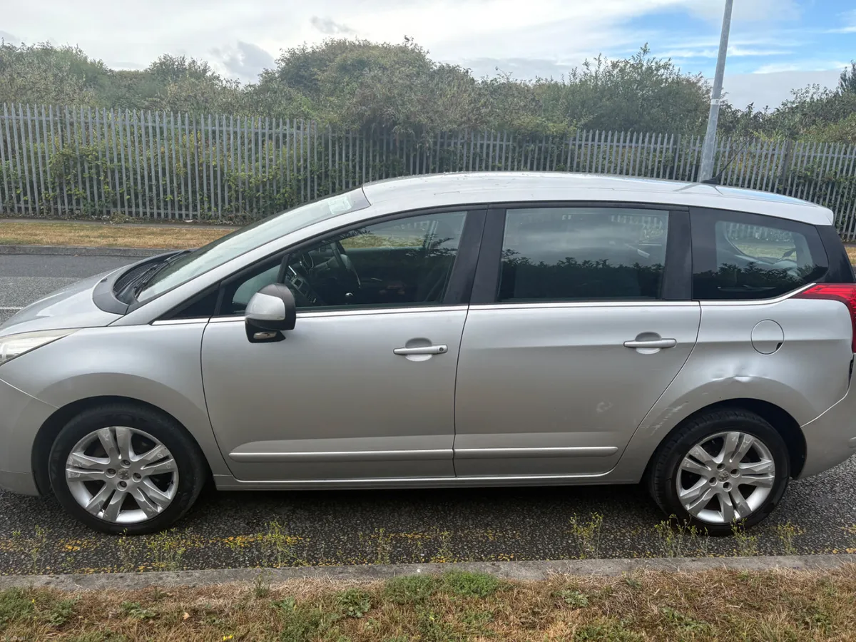 Peugeot 5008 7 seater, Brand new NCT - Image 4