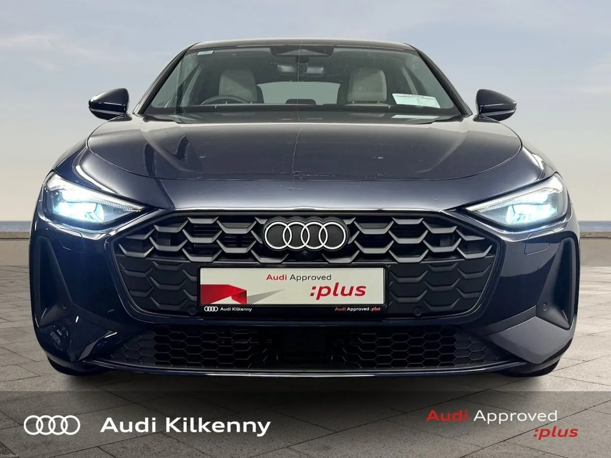 Audi A5 **DEMO** 40 TDI SE 204HP - Image 2
