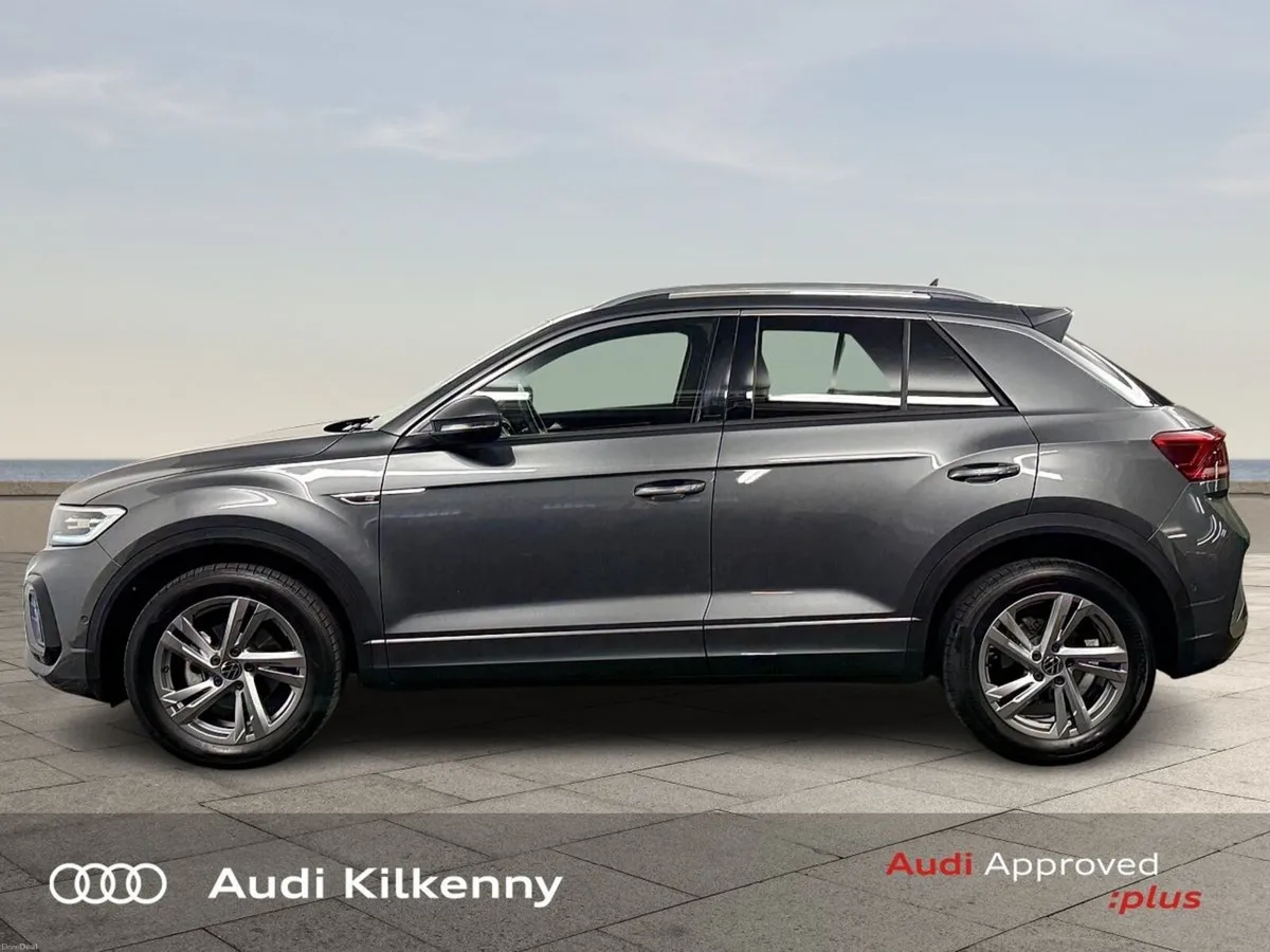 Volkswagen T-Roc R-Line 75 2.0 TDI M6F 116HP with - Image 4