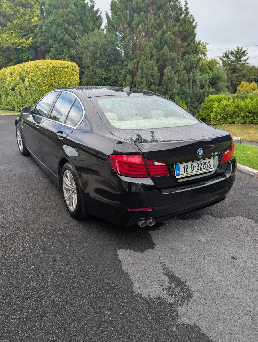 BMW 5-Series 2012 - Image 6