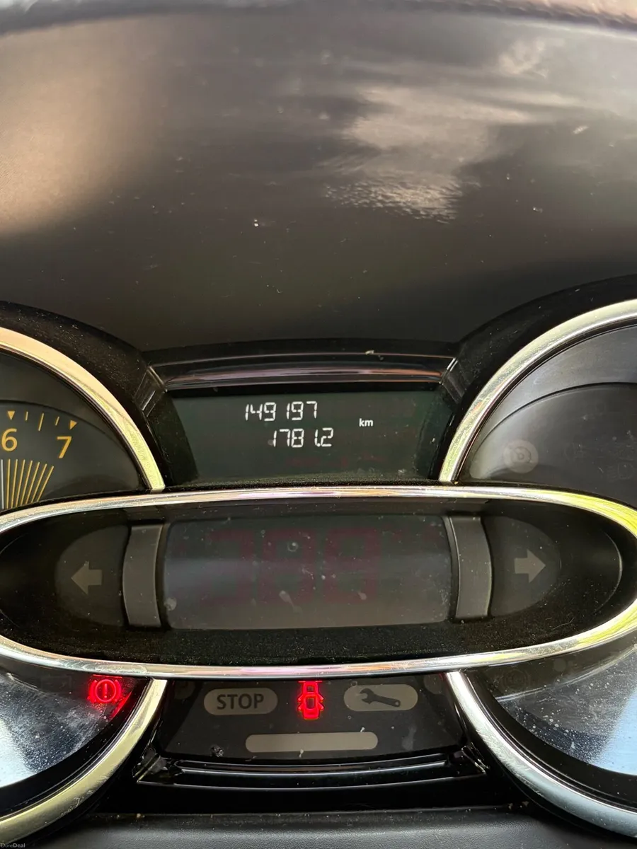 Renault Clio 2015 - Image 2