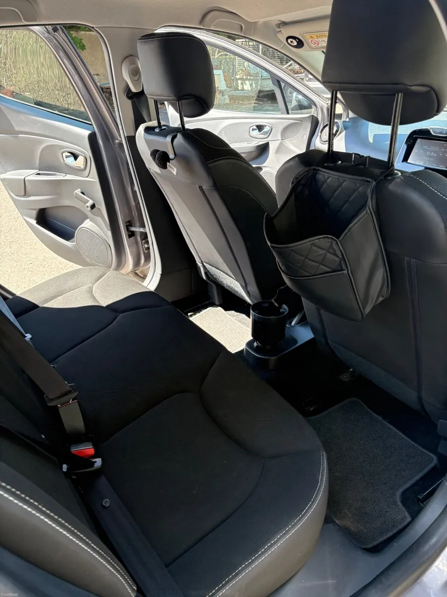 Renault Clio 2015 - Image 4