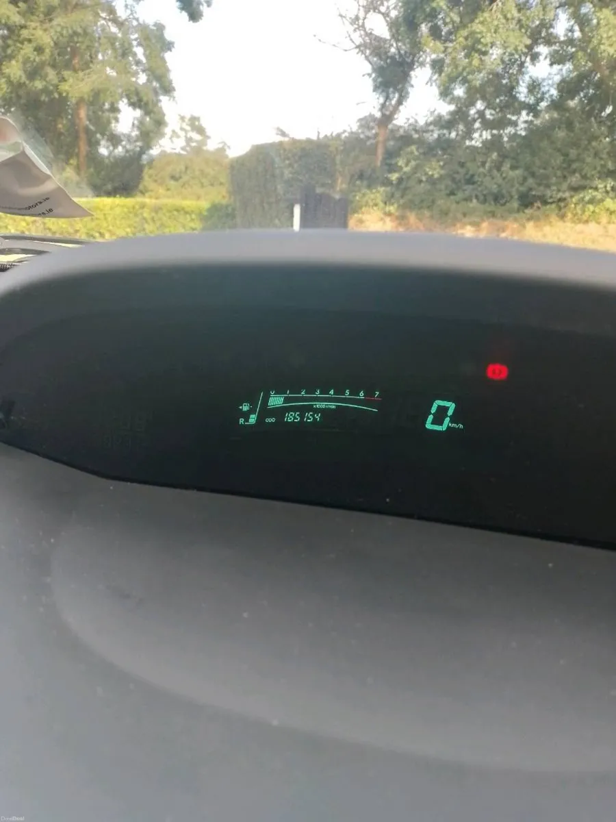 Toyota Yaris 2006 - Image 4