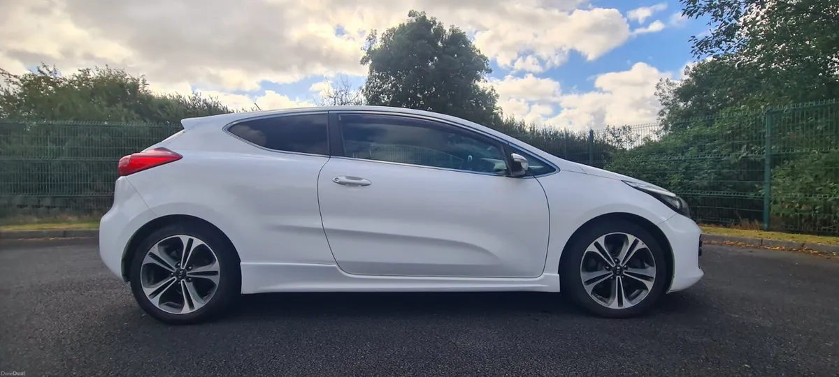 Kia Ceed 2017 - Image 2