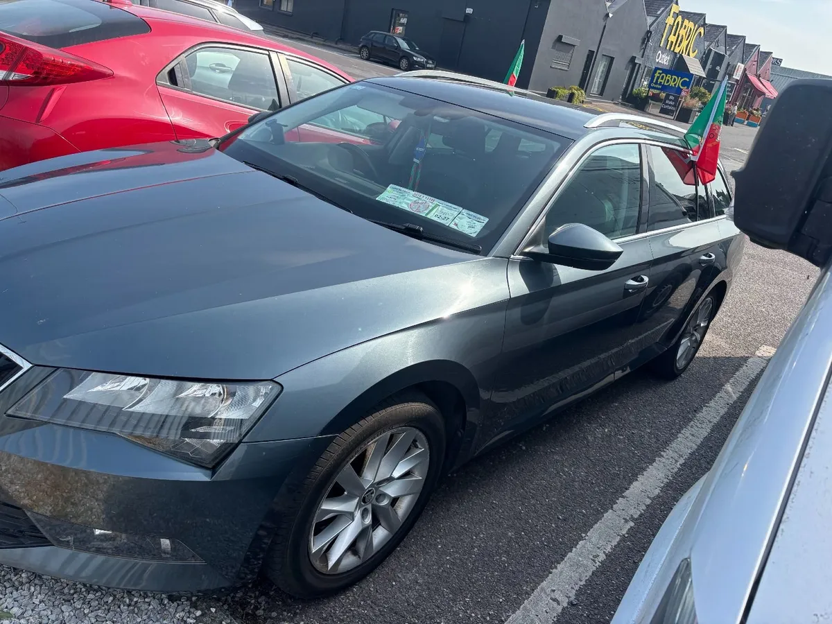 Skoda Superb Estate - Image 4