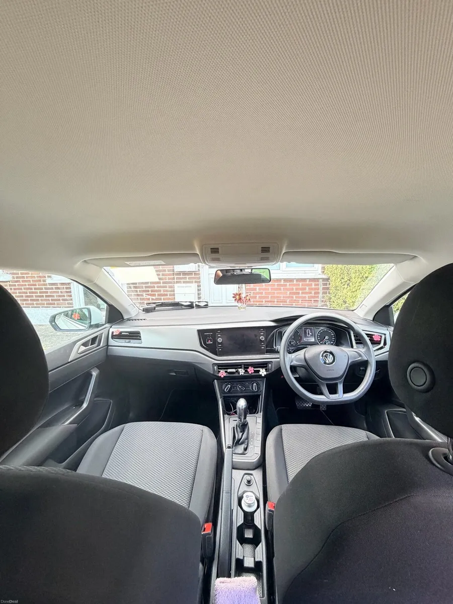 2018 Volkswagen Polo - Image 6
