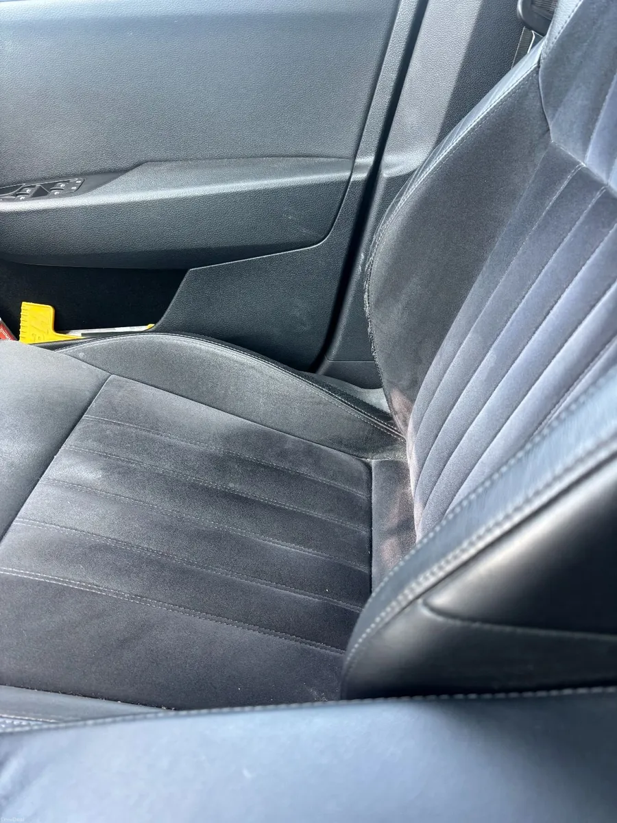 Skoda Superb Estate - Image 6