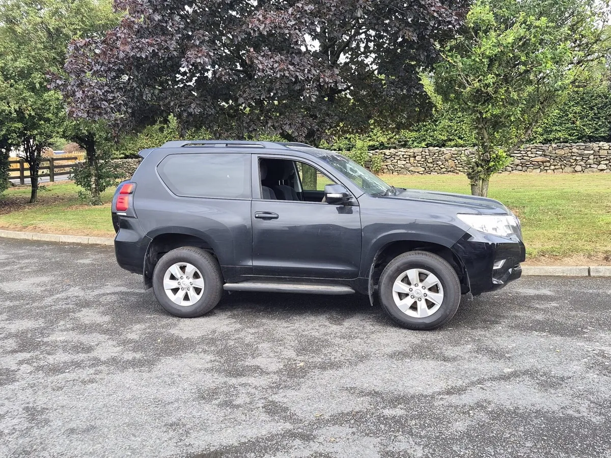 Toyota landcruiser - Image 2