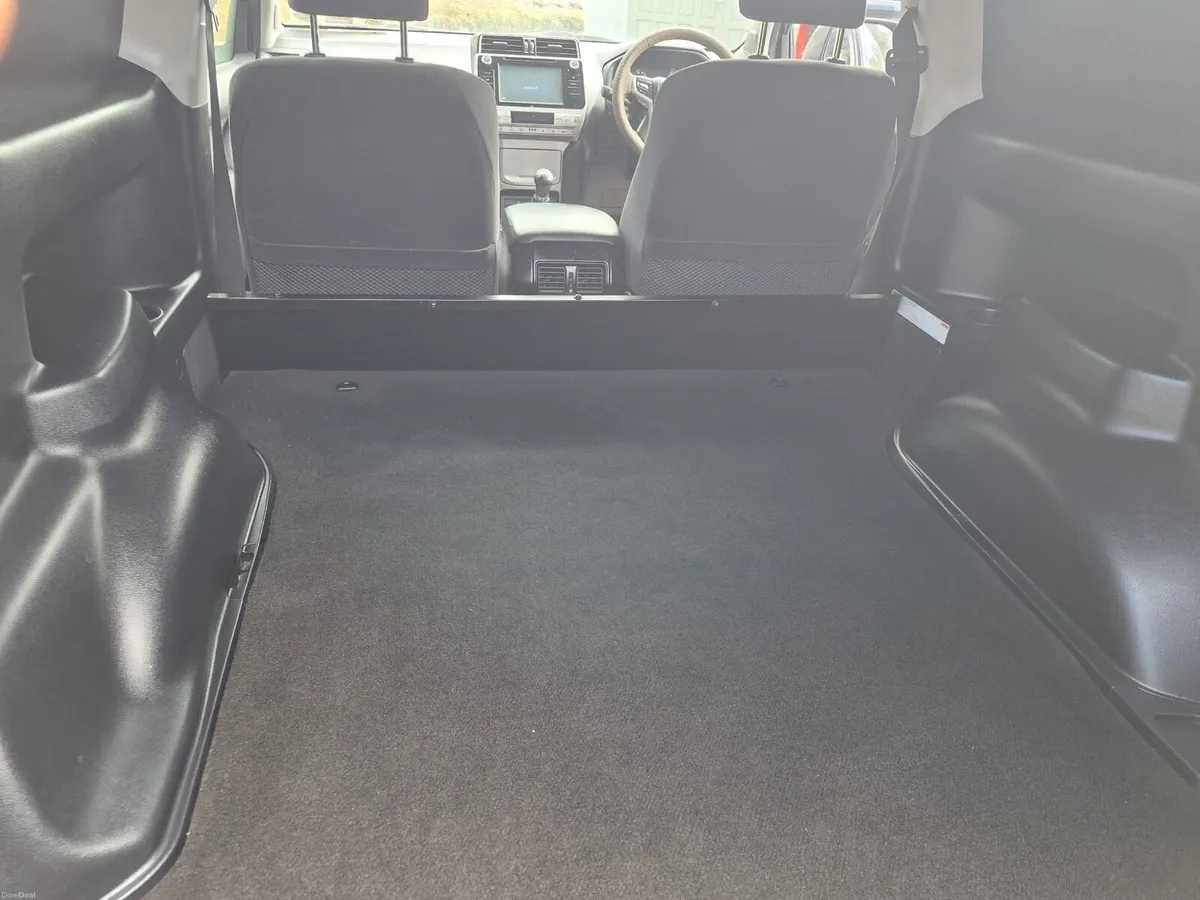 Toyota landcruiser - Image 6