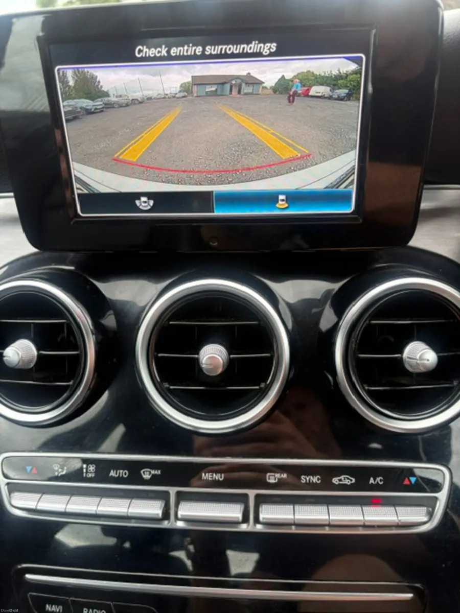 Mercedes-Benz C-Class 2019 - Image 2